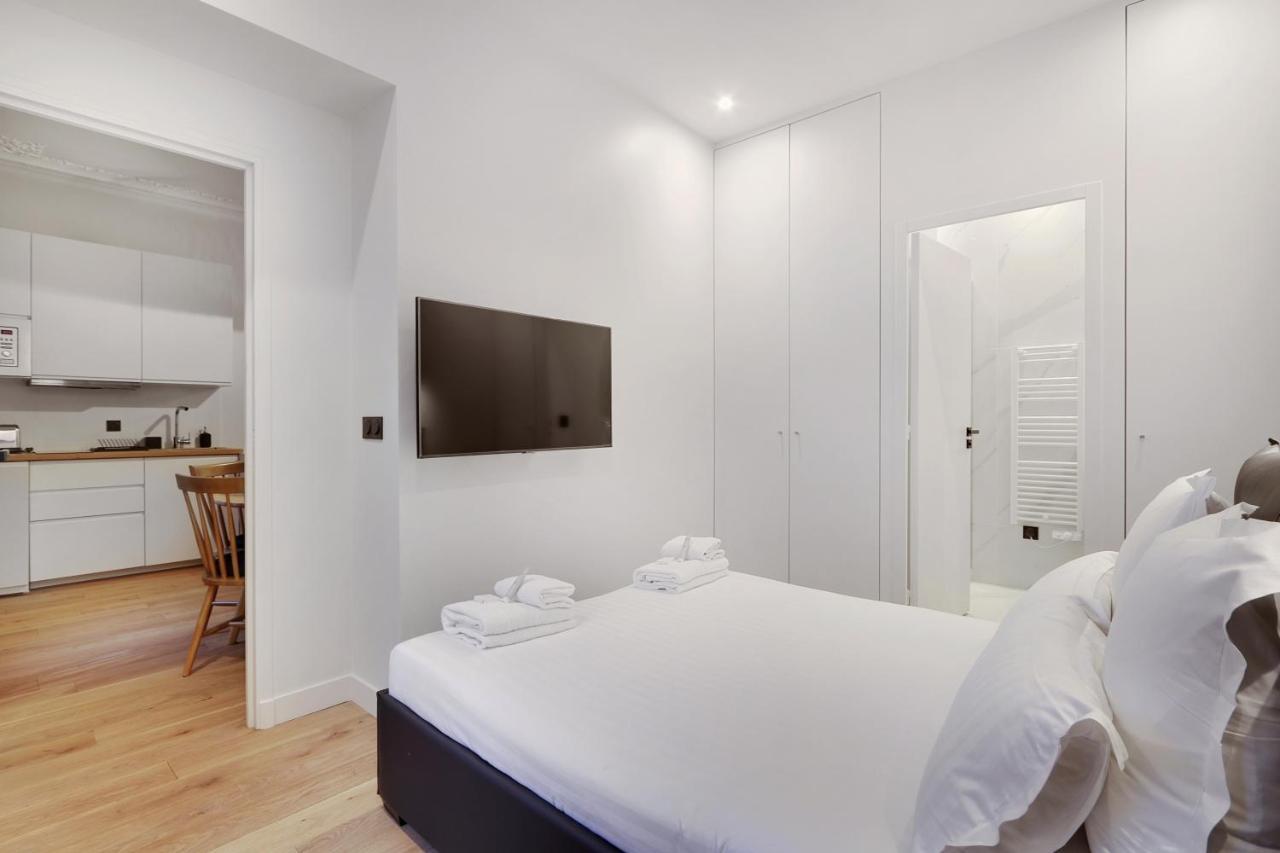 Pick A Flat'S Apartment In Neuilly Sur Seine - Avenue Charles De Gaulle Bagian luar foto