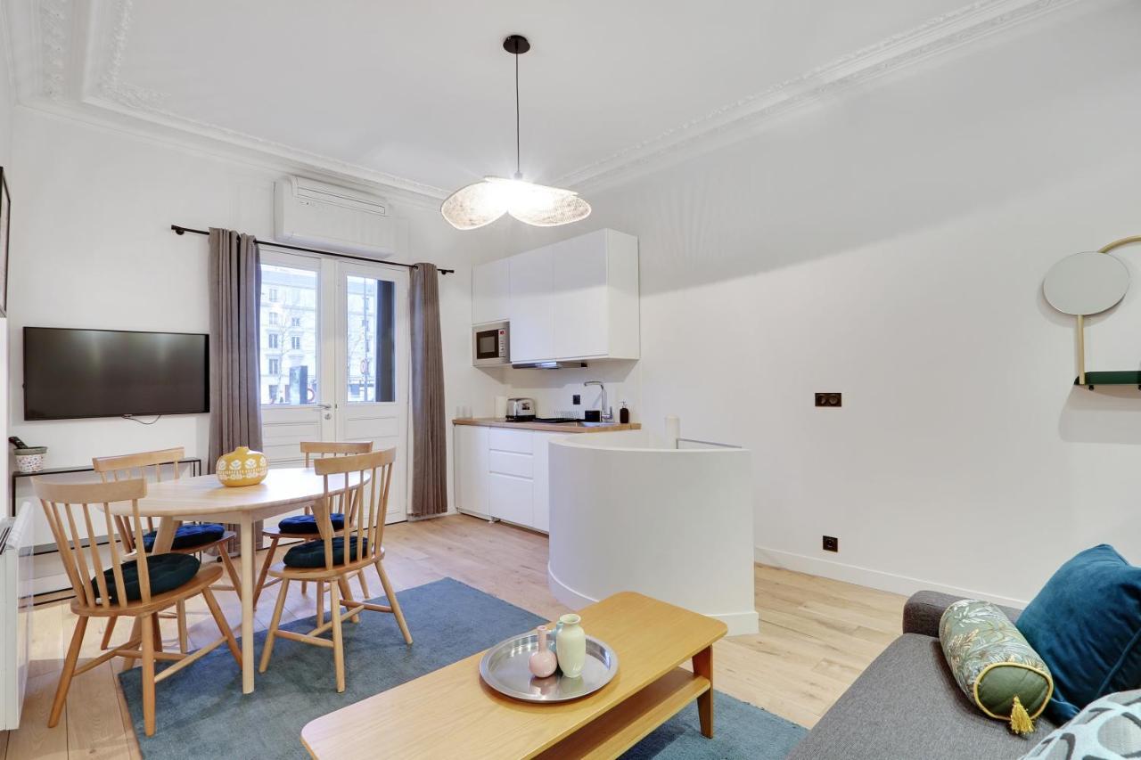 Pick A Flat'S Apartment In Neuilly Sur Seine - Avenue Charles De Gaulle Bagian luar foto